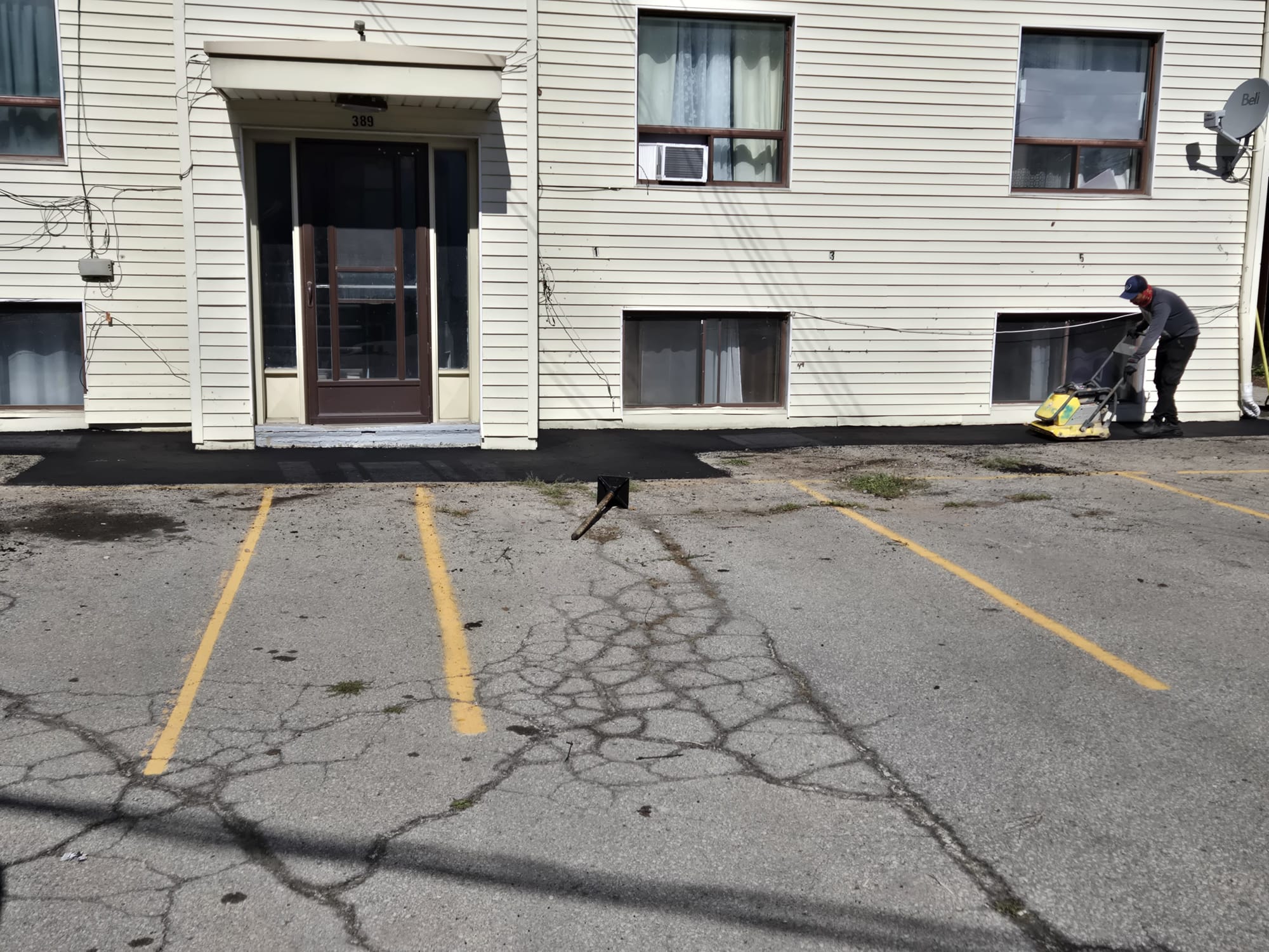 Hot mix asphalt repair