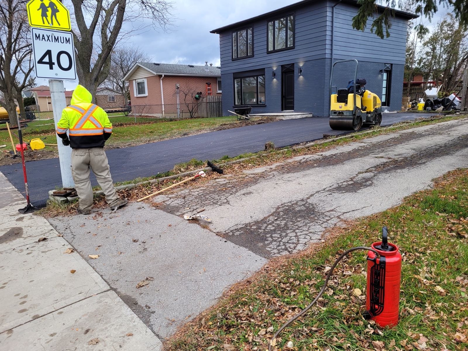 Residential asphalt roller